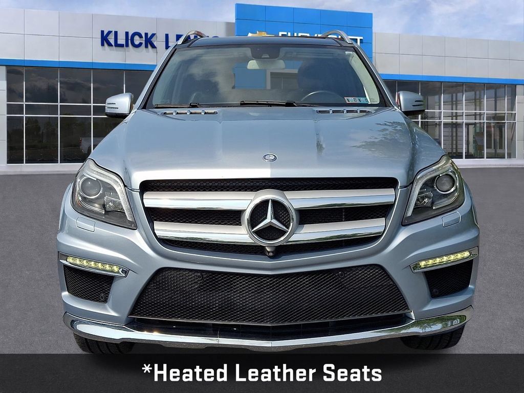 Used 2015 Mercedes-Benz GL 550 4MATIC image 2