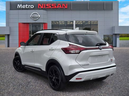 Certified 2023 Nissan Kicks SR FWD image 4