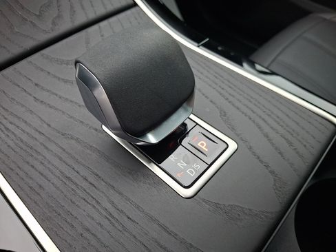 New 2026 Land Rover Range Rover Evoque S AWD/4WD image 13