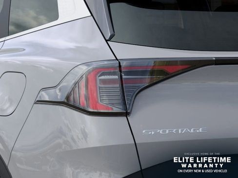 New 2026 Kia Sportage EX FWD image 12