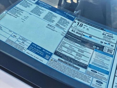 New 2025 Ford Expedition Platinum w/ Driver's Package image 18