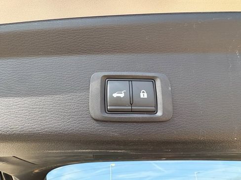 Used 2024 Mitsubishi Outlander SEL image 35