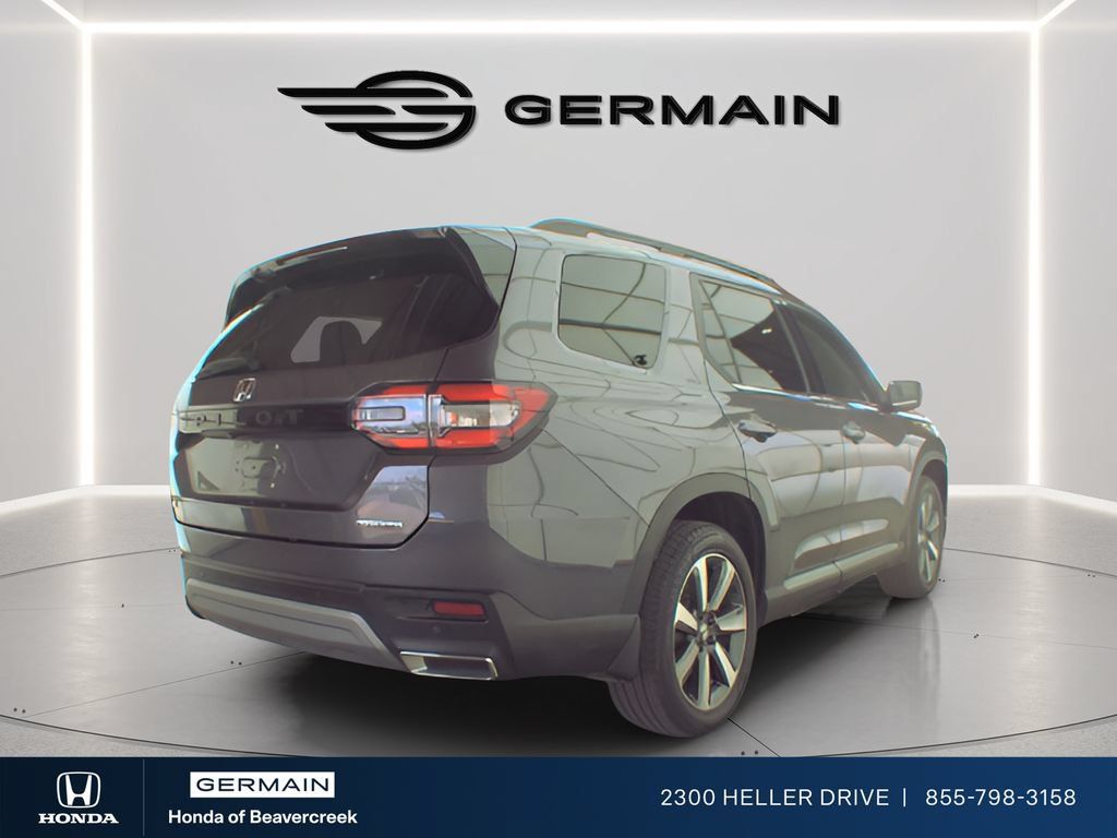 Used 2024 Honda Pilot Touring image 7