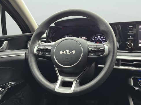 Used 2023 Kia K5 LXS image 19