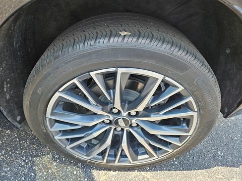 Used 2024 Cadillac XT4 Sport FWD image 14