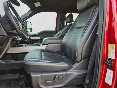 Used 2022 Ford F250 Lariat image 16