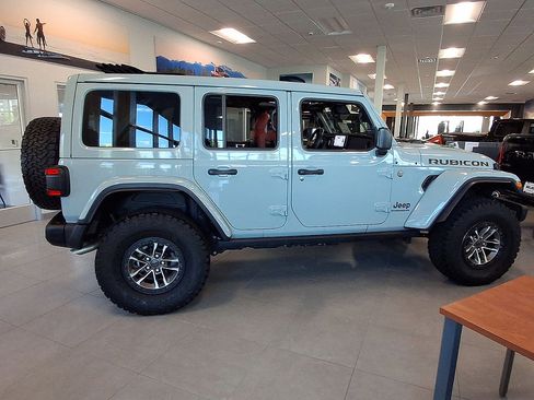 Used 2024 Jeep Wrangler Unlimited Rubicon 392 AWD/4WD image 9