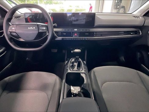Used 2025 Kia K4 FWD image 6