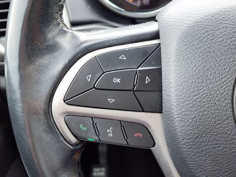 Used 2019 Jeep Grand Cherokee Laredo w/ Laredo X Package RWD image 29