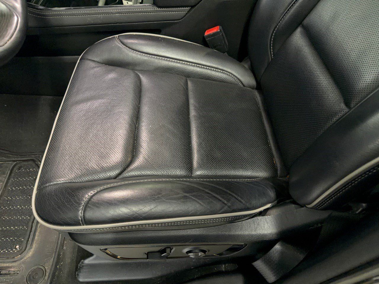 Used 2023 RAM 1500 Limited w/ (RED) Edition AWD/4WD image 16