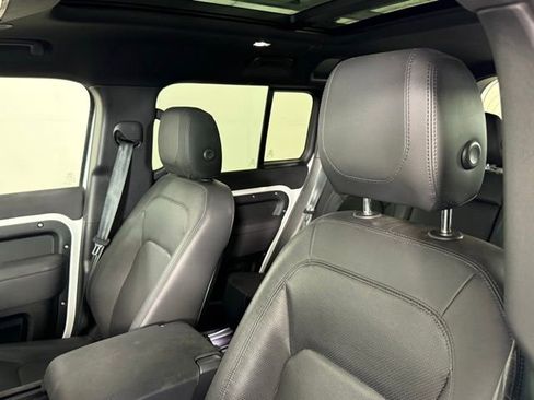 Used 2023 Land Rover Defender 110 S AWD/4WD image 6