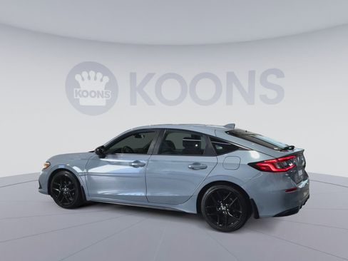 Used 2023 Honda Civic Sport image 8