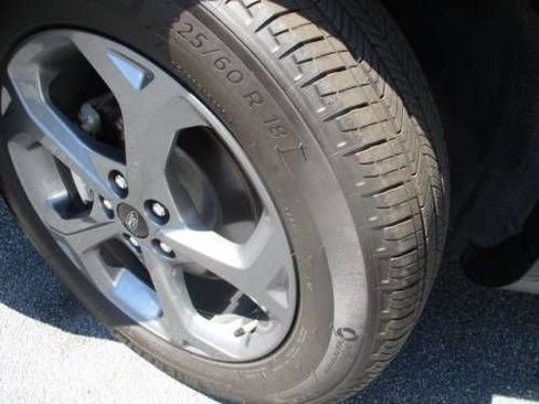 Used 2025 Ford Escape ST-Line w/ Tech Pack #1 image 20