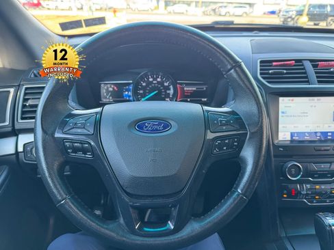 Used 2017 Ford Explorer XLT w/ Equipment Group 202A image 24