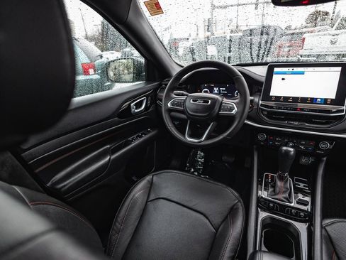 Used 2023 Jeep Compass Trailhawk w/ Trailhawk Elite Group image 24