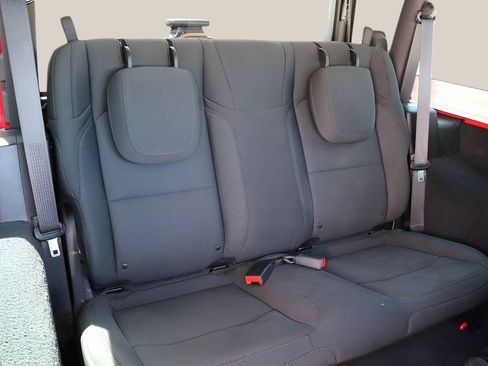 Used 2020 Jeep Wrangler Sport AWD/4WD image 19