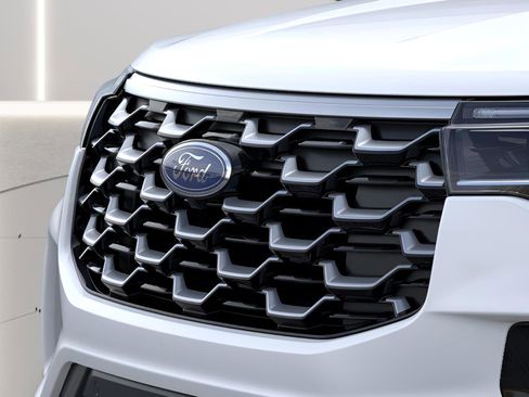 New 2026 Ford Explorer Platinum AWD/4WD image 17
