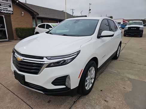 Used 2023 Chevrolet Equinox LT image 7