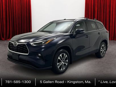 Used 2022 Toyota Highlander XLE