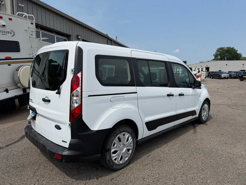 Used 2019 Ford Transit Connect XL FWD image 4