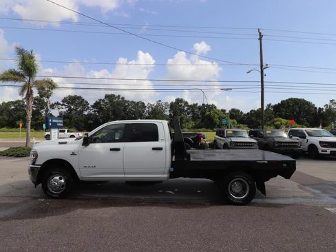 Used 2024 RAM 3500 SLT w/ Quick Order Package 2YG SLT AWD/4WD image 8