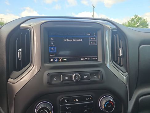 Used 2024 Chevrolet Silverado 2500 Custom w/ Custom Value Package AWD/4WD image 19