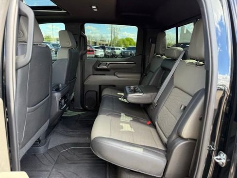Used 2022 Chevrolet Silverado 1500 ZR2 w/ Technology Package AWD/4WD image 19