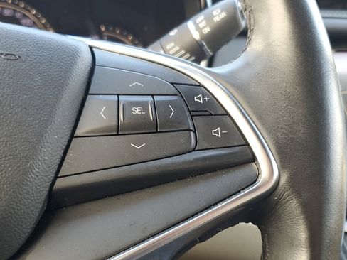 Used 2018 Cadillac XT5 Luxury w/ Driver Awareness Package image 27