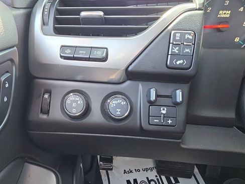 Used 2020 Chevrolet Suburban Premier w/ Max Trailering Package image 11