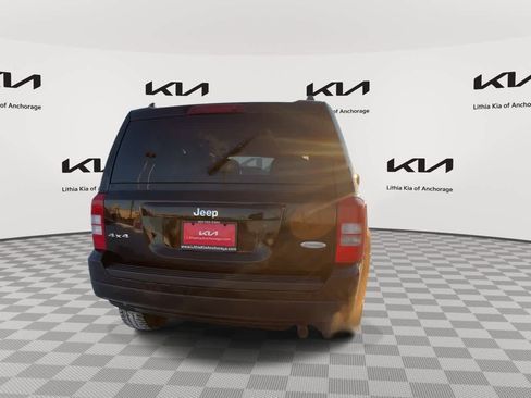 Used 2015 Jeep Patriot Latitude image 7