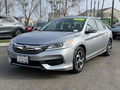 Used 2017 Honda Accord LX image 8