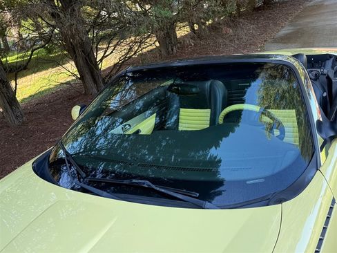 Used 2002 Ford Thunderbird image 25