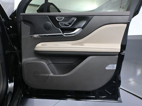 Used 2024 Lincoln Corsair AWD w/ Equipment Group 101A image 47