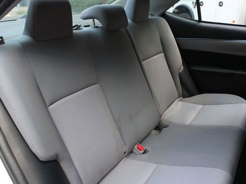 Used 2014 Toyota Corolla LE FWD image 22