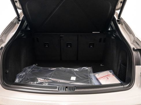 New 2026 Porsche Macan image 34