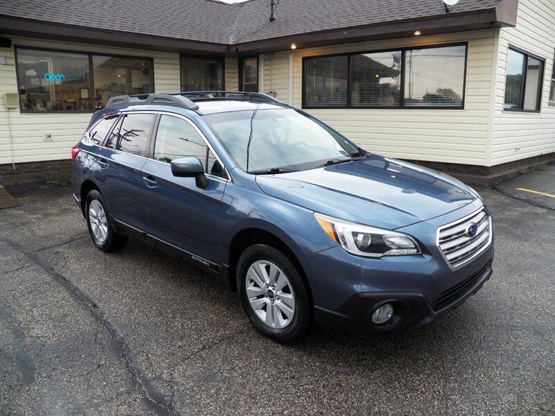 Used 2015 Subaru Outback 2.5i Premium AWD/4WD image 1