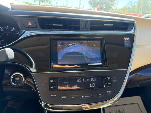 Used 2013 Toyota Avalon XLE Premium FWD image 23