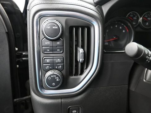 Used 2021 Chevrolet Silverado 1500 LT Trail Boss w/ Bed Protection Package image 13