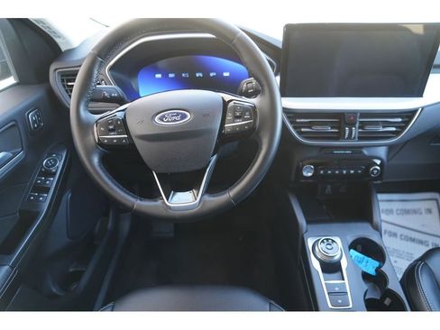 Used 2024 Ford Escape Platinum image 15
