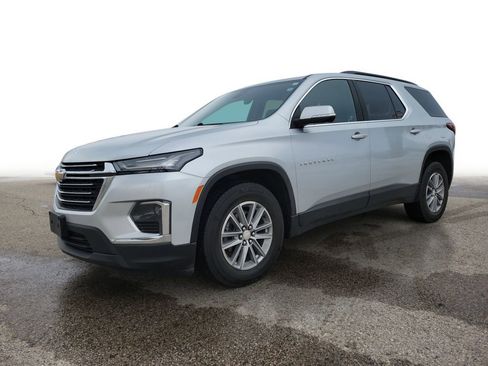 Used 2022 Chevrolet Traverse LT AWD/4WD image 2