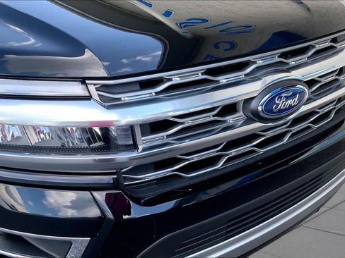 Certified 2023 Ford Expedition Platinum RWD image 30