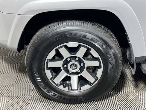 Certified 2024 Toyota 4Runner TRD Off-Road image 28