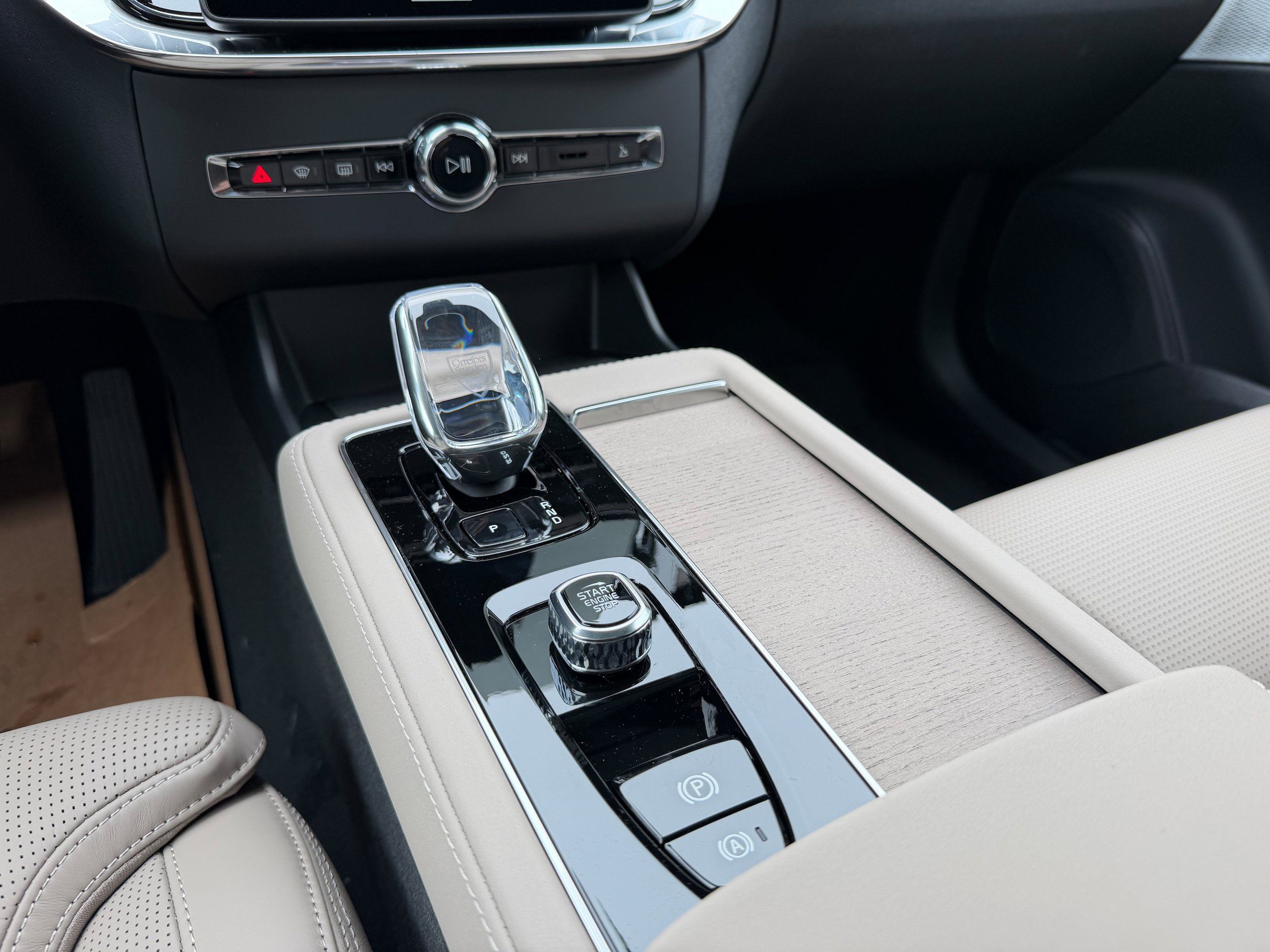 New 2026 Volvo XC90 T8 Ultra w/ Lounge Package AWD/4WD image 14