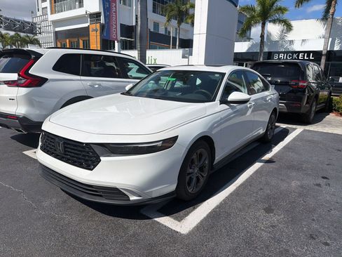 Used 2023 Honda Accord EX image 7