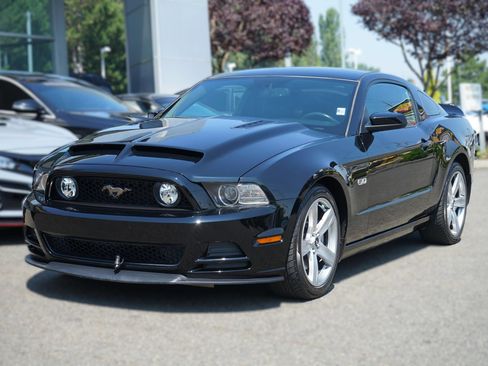 Used 2014 Ford Mustang GT RWD image 1