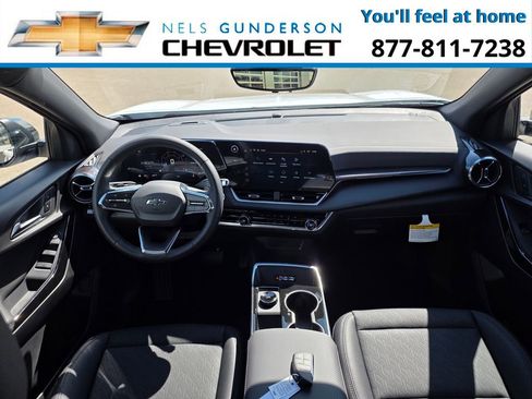 New 2026 Chevrolet Equinox LT w/ Convenience Package II AWD/4WD image 13