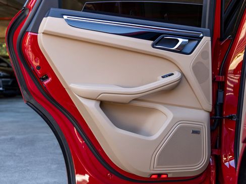 New 2026 Porsche Macan S image 41