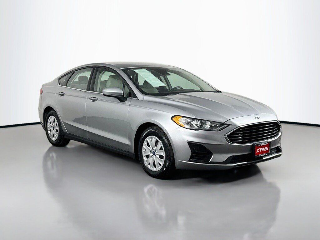 Used 2020 Ford Fusion S FWD image 7