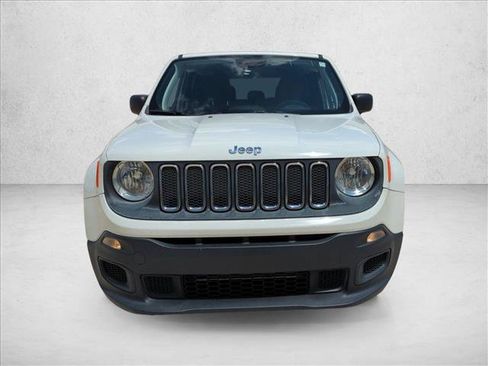 Used 2018 Jeep Renegade Sport w/ Power & Air Group FWD image 2