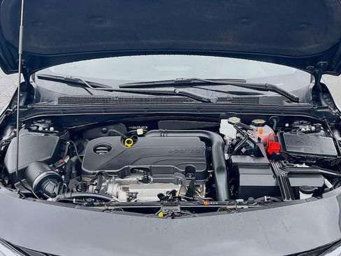 Used 2025 Chevrolet Malibu RS FWD image 28
